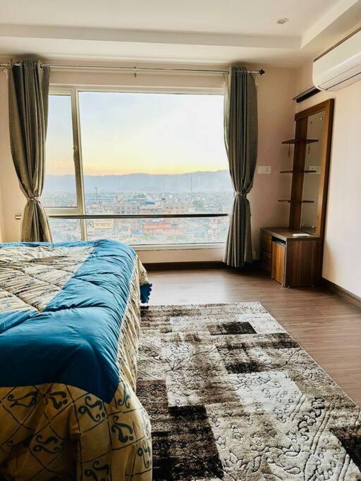 Penthouse 3 Bedroom Apartment With A Beautiful View ポカラ エクステリア 写真